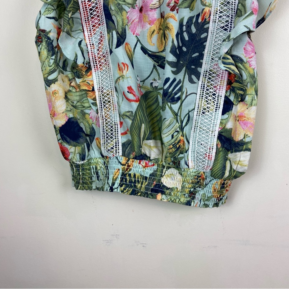 OLM Women’s Tropical Floral Smocked Flutter Sleeve Tank Top Blouse Size Medium - Picture 3 of 10